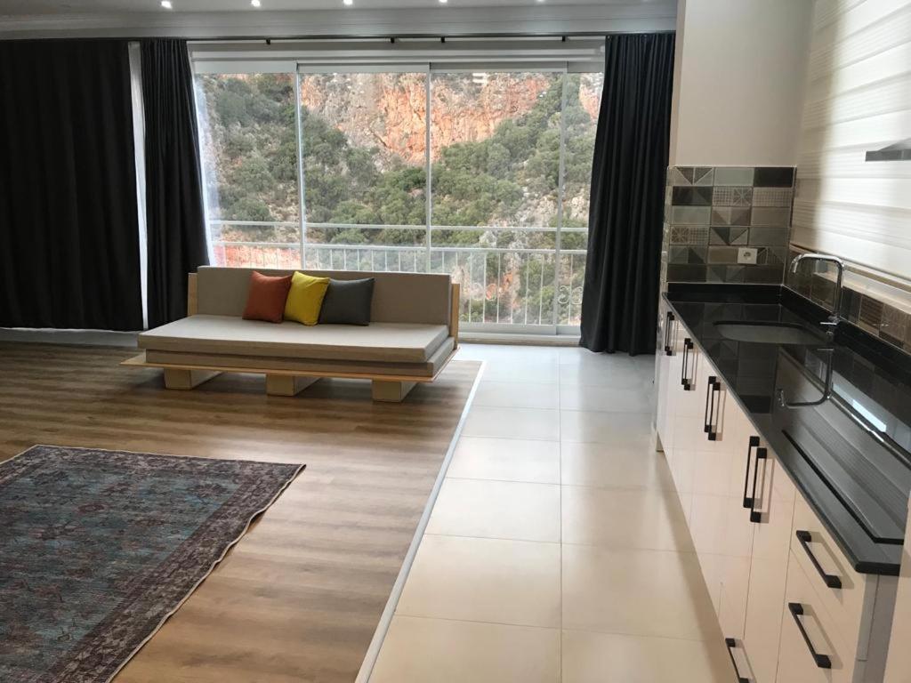 Green Hill Kas Apartment Luaran gambar