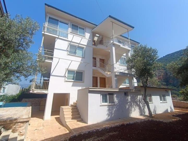 Green Hill Kas Apartment Luaran gambar